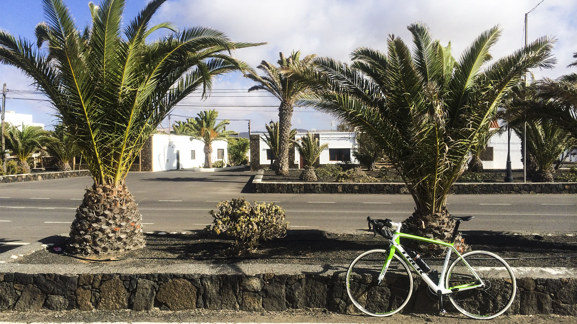 Mobilität auf Fuerteventura mieten: Mietwagen, Motorras, Räder, Gehilfen, Scooter und mehr.