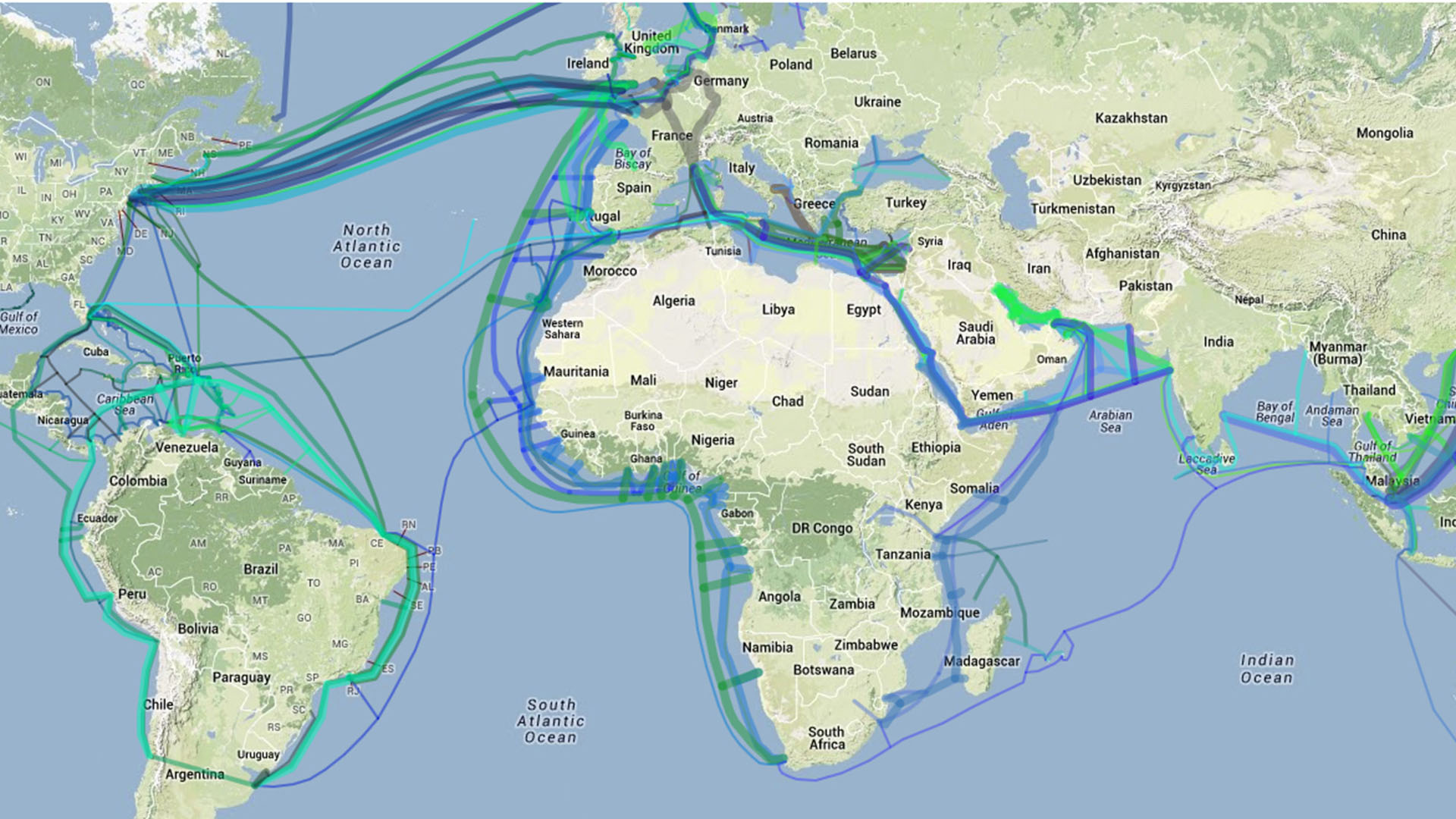 Strategisch gute Internetanbindung durch Glasfaser Seekabel mit allen Kontinenten weltweit. Durch das (MAC) Mid Atlantic Crossing schnelle Anbindung nach Lateinamerika.