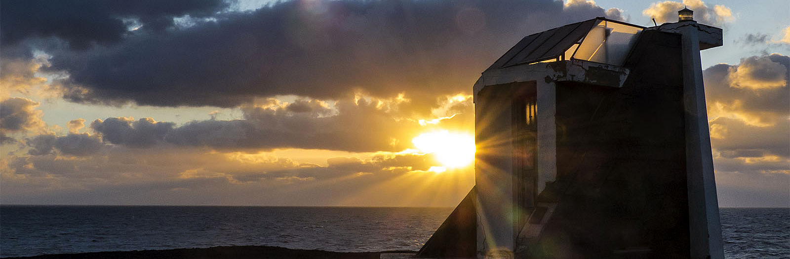 Faro und Punta Pesebre Jandía Fuerteventura bei Sonnenuntergang.