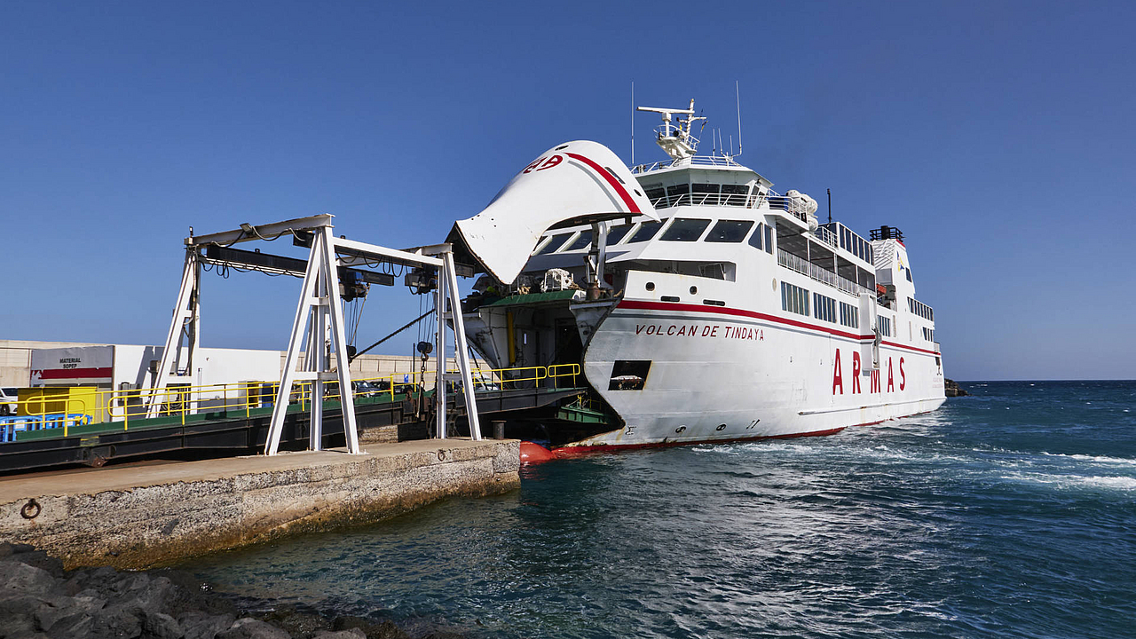 Navierra Armas Vulcán de Tindaya in Corralejo.