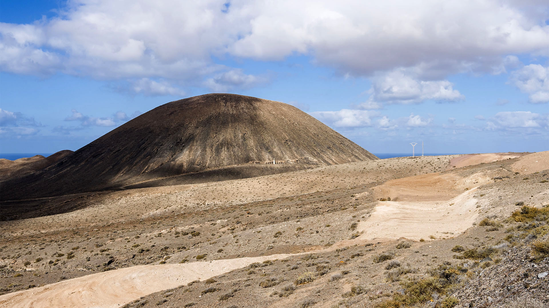 Sehenswürdigkeiten Fuerteventuras: Tindaya – Miguel de Unamuno Denkmal Montaña Quemada