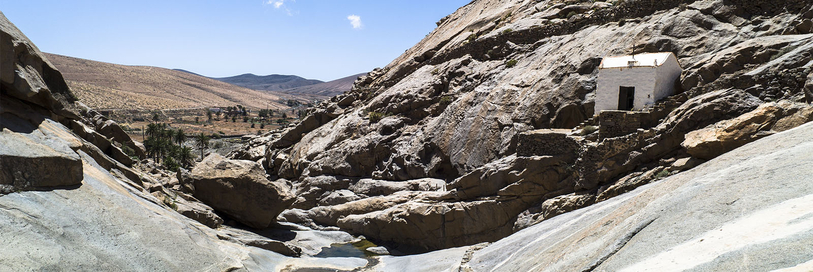 Wandern + Trekking auf Fuerteventura: Durch das Vega de Río Palmas nach Ajuy.