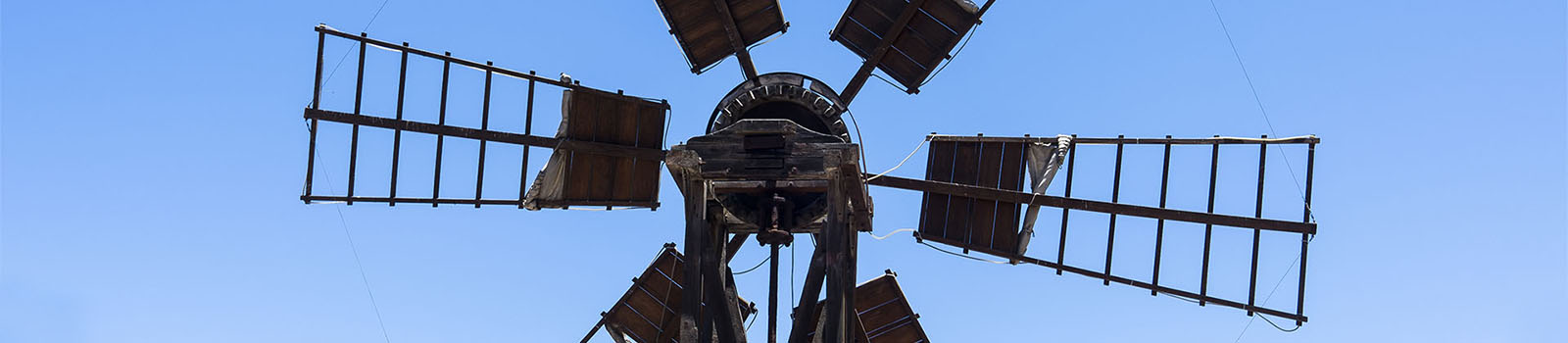 Der Ort Corralejo Fuerteventura: Die Los Molinos de Corralejo – die Windmühlen von Corralejo.