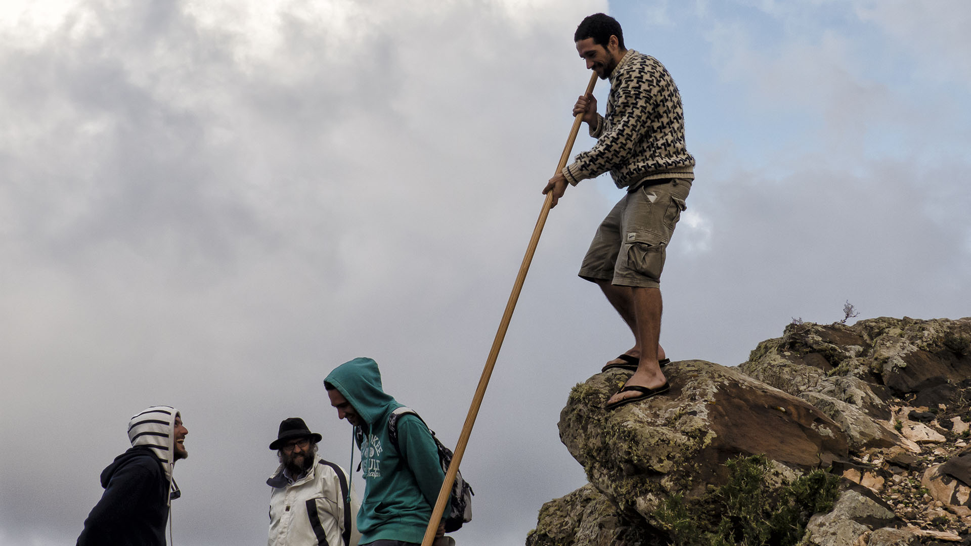 Traditionen Fuerteventura – Lucha Canaria, Stockkampf, Salto del Pastor.