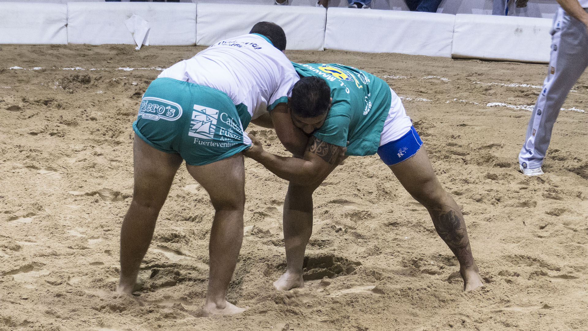 Traditionen Fuerteventura – Lucha Canaria, Stockkampf, Salto del Pastor.