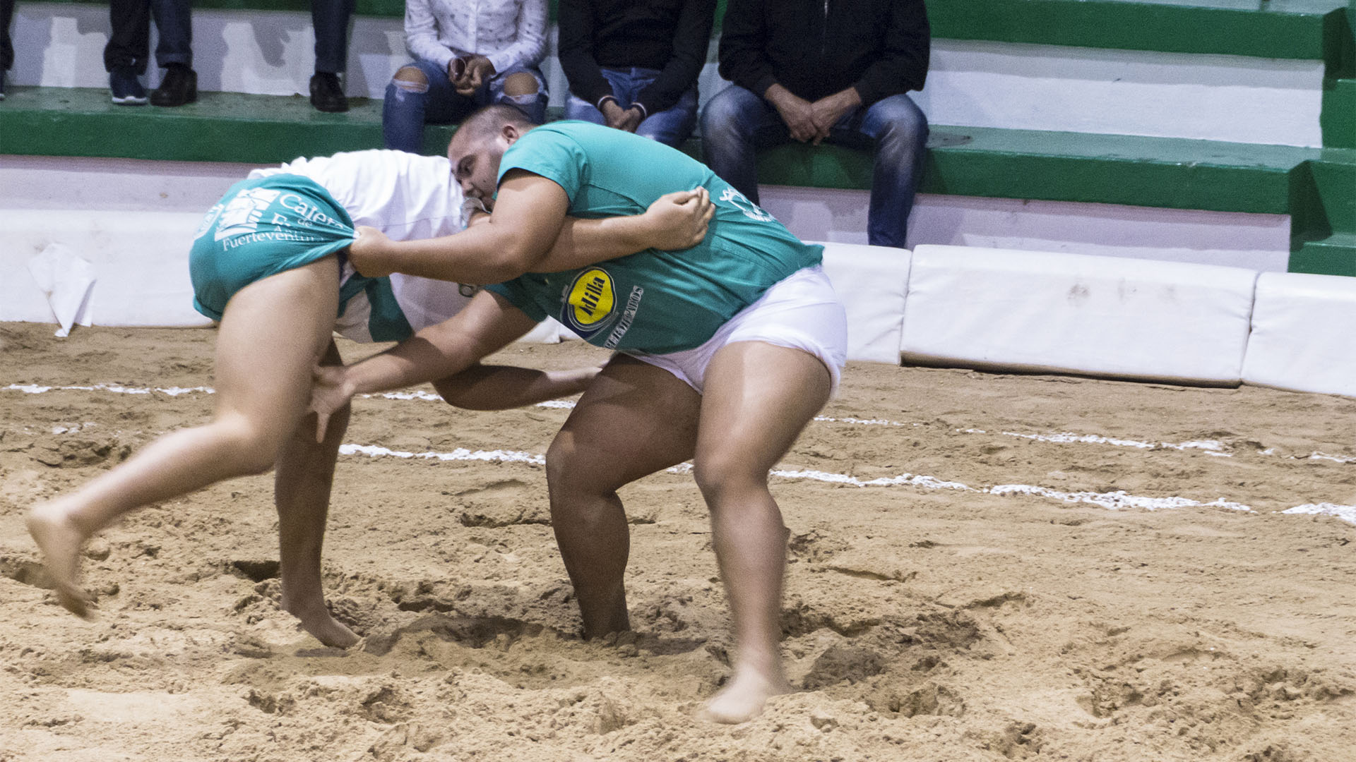 Traditionen Fuerteventura – Lucha Canaria, Stockkampf, Salto del Pastor.