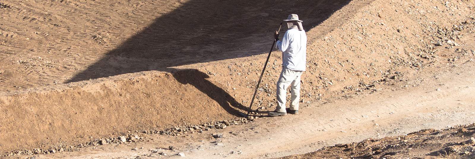 Landwirtschaft auf Fuerteventura – Trockenlandbau mit ausgeklügelten Gavias, Wasserspeicher, Kanälen.