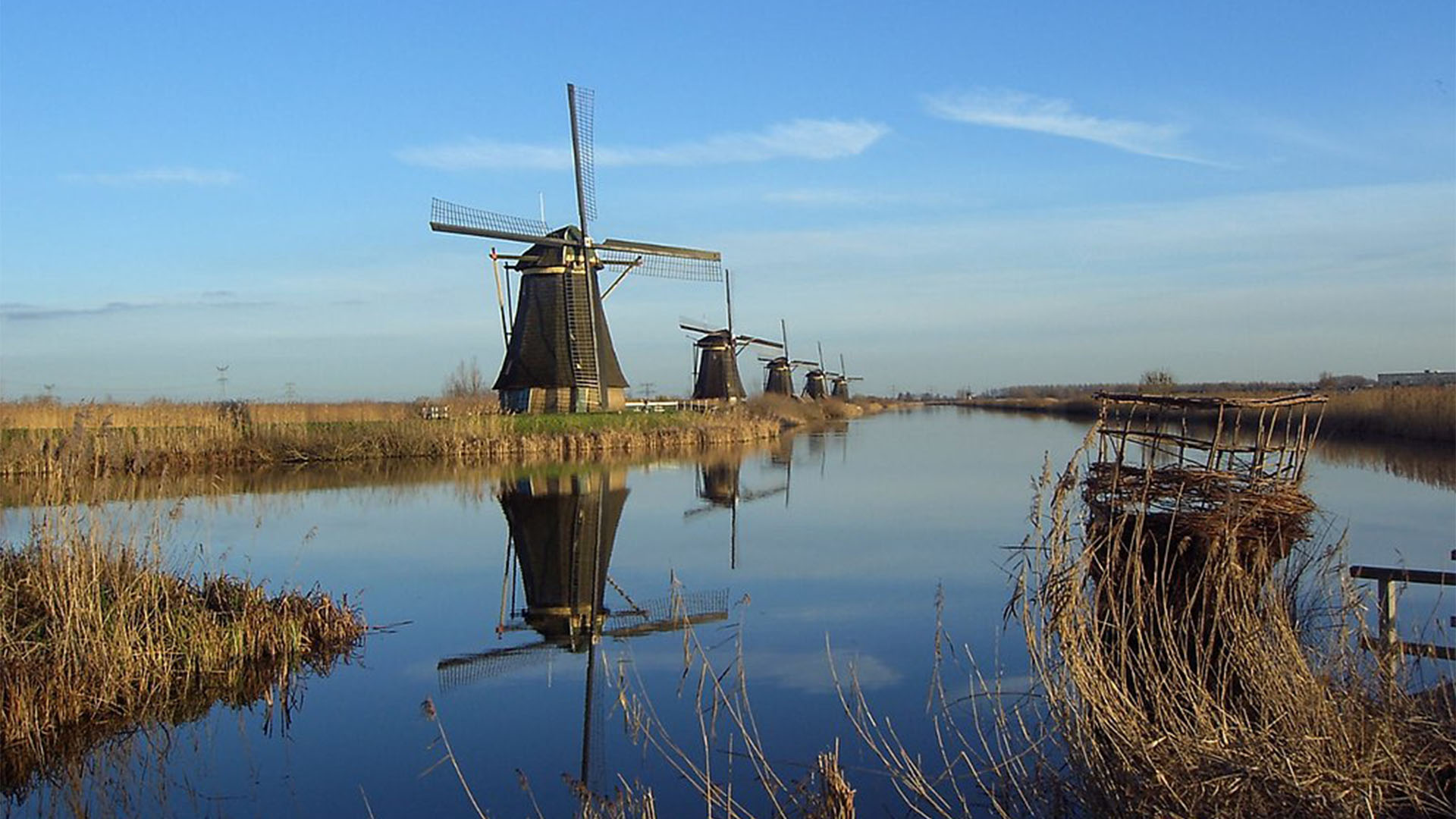 Wassermühlen – die Mühlen von Kinderdijk Holland.