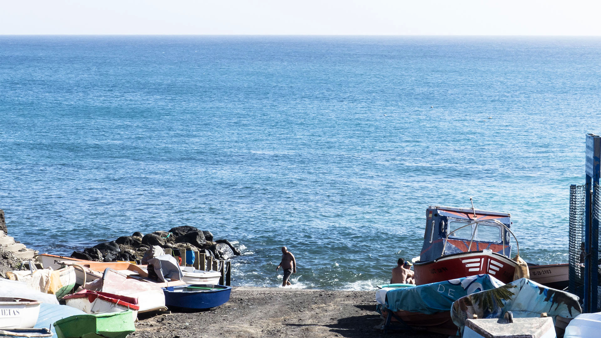 Fischereiindustrie, Konservenindustrie, Salinen Salzgewinnung auf Fuerteventura.