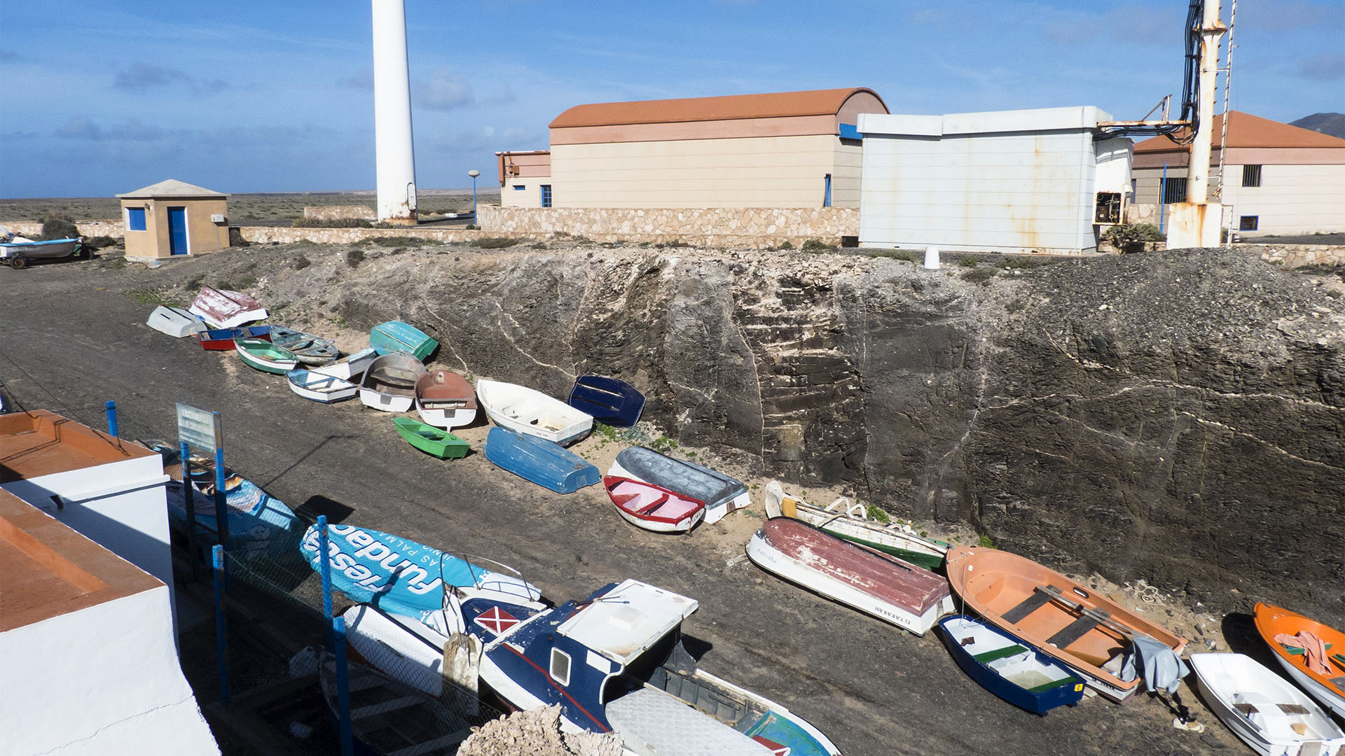 Fischereiindustrie, Konservenindustrie, Salinen Salzgewinnung auf Fuerteventura.