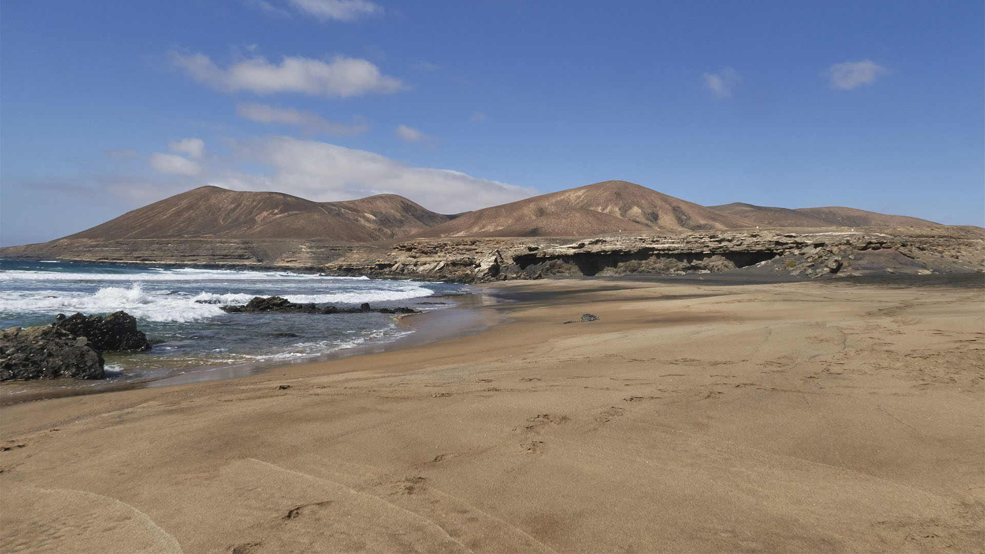 Der Strand Playa de la Solapa nahe des Ortes Pájara.