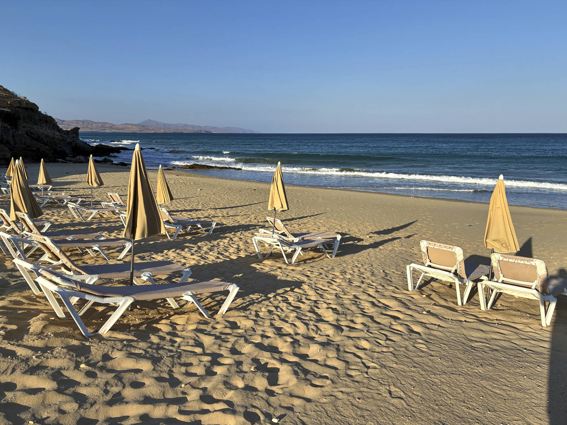 Fuerteventura – Playa de Jandía aka Playa Esmeralda im späten Abendlicht.