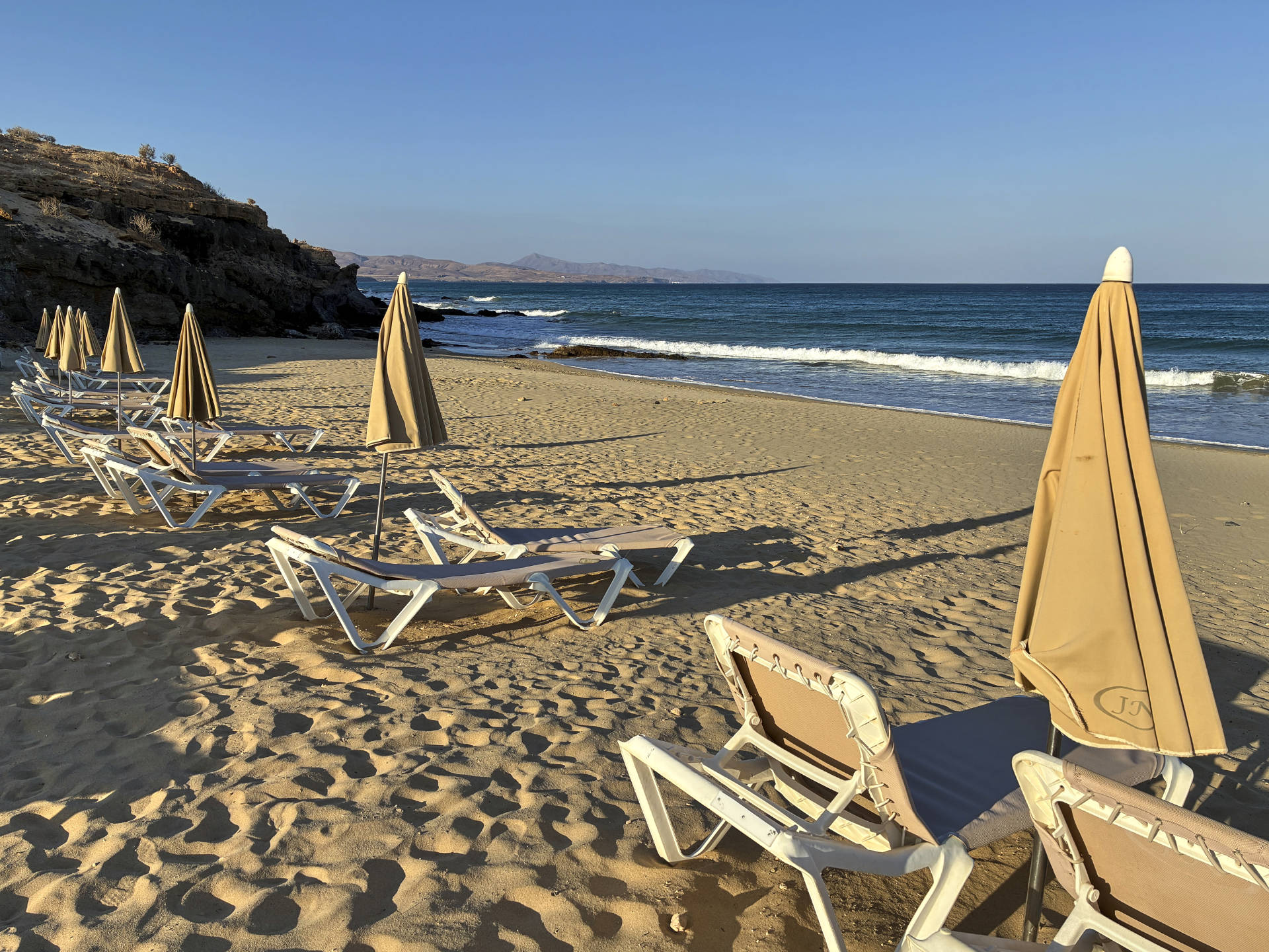 Fuerteventura – Playa de Jandía aka Playa Esmeralda im späten Abendlicht.