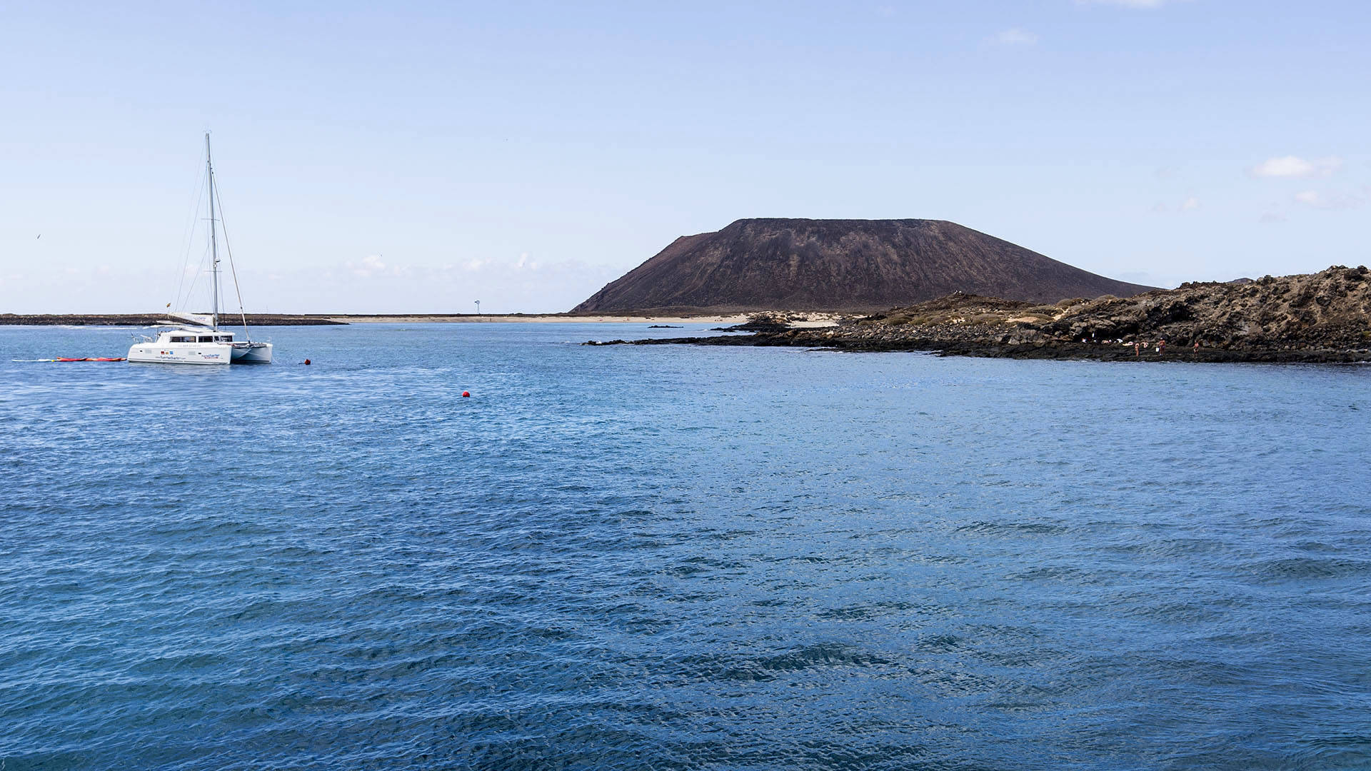 Fuerteventura entdecken – die kleine Insel Los Lobos vor Fuerteventura.