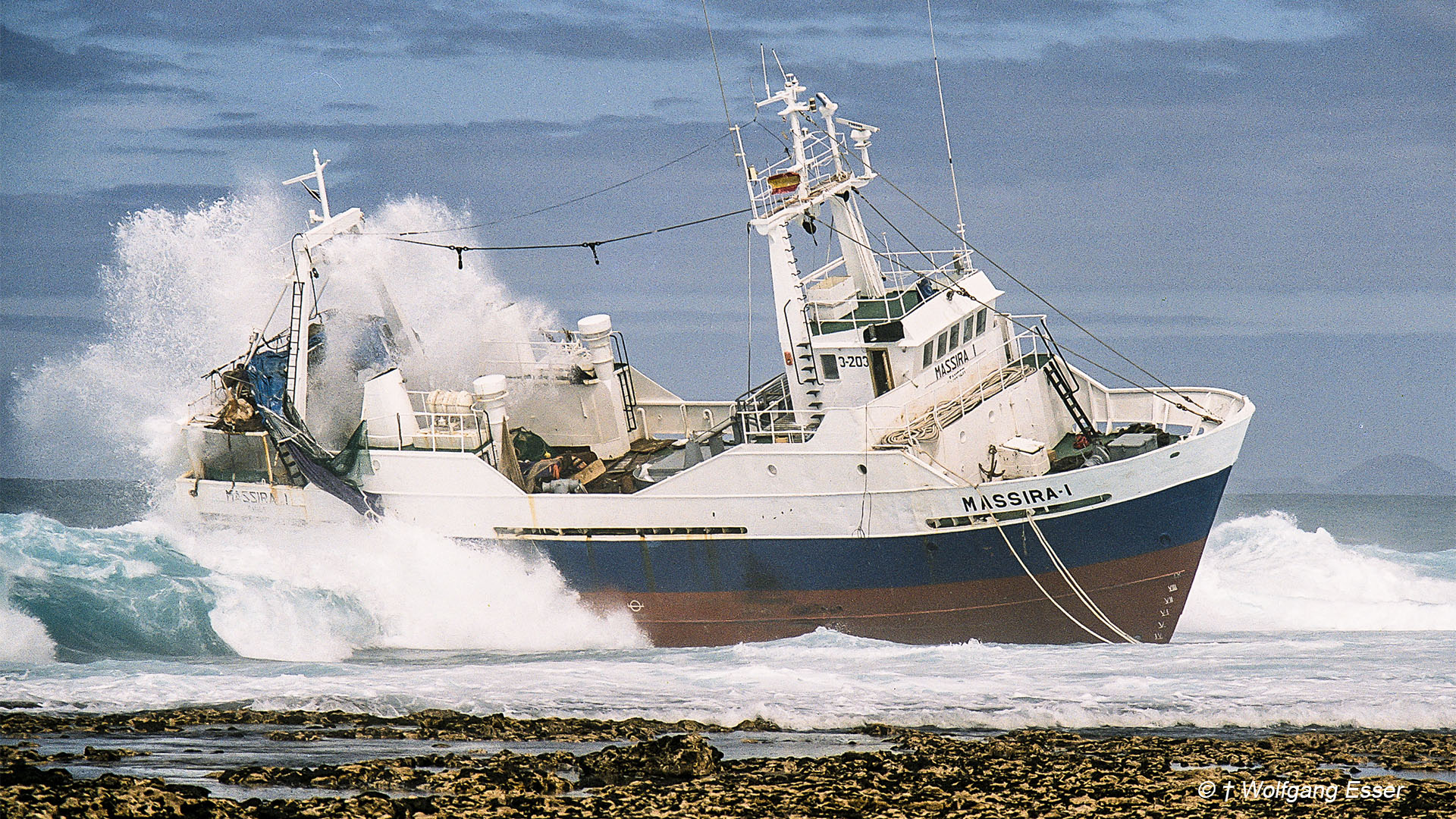 Schiffswrack der Massira-I am Faro de Tostón Fuerteventura (© in Gedenken an unseren Freund † Wolfgang Esser aka "Jo Hammer").