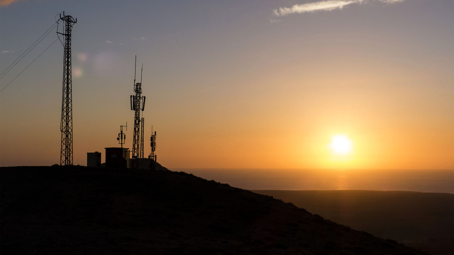 Sonnenuntergang am Sender (370 m) nahe der Fuente de Tababaire.