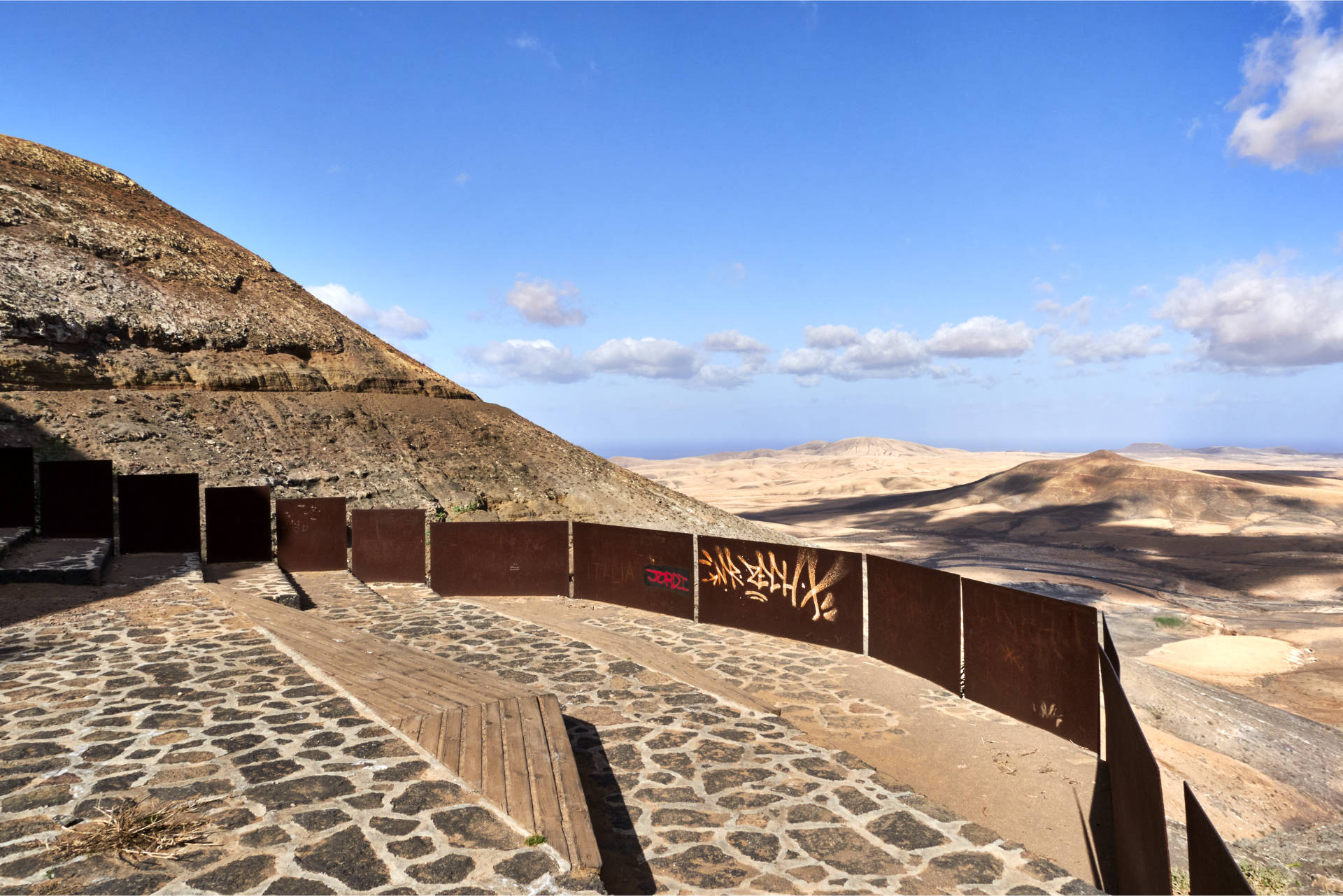 Spektakuläre Aussicht – Blick von der Fuente de Tababaire über den Nordwesten von Fuerteventura.