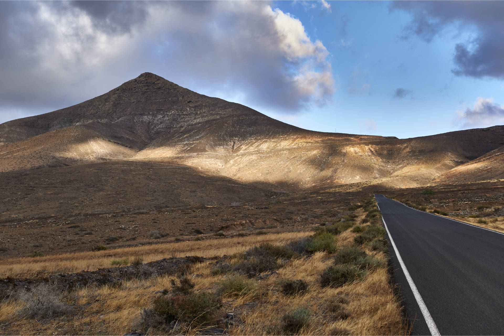 Tindaya Wintersonnwende auf dem Montaña Enmedio Fuerteventura.