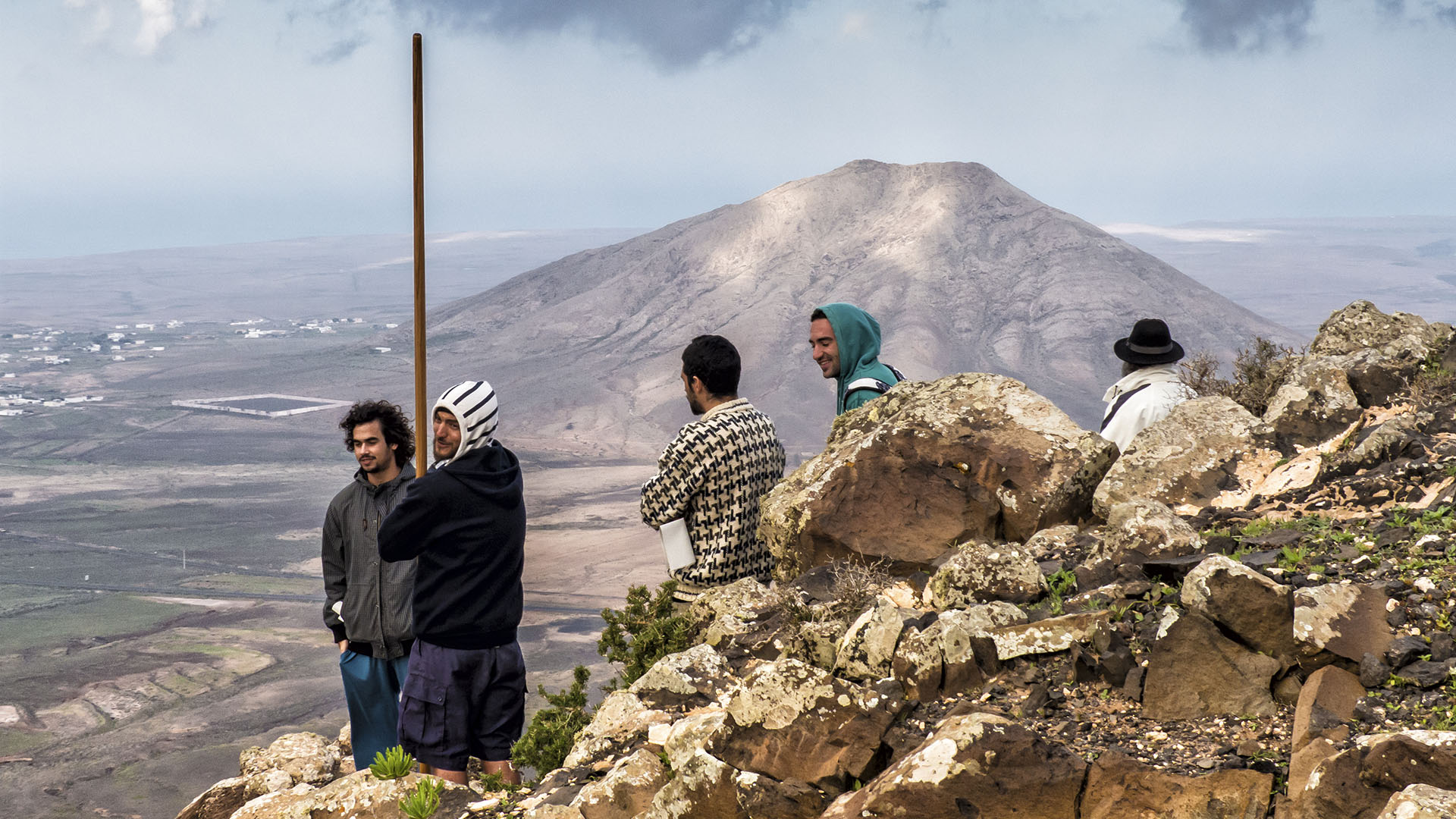 Wandern + Trekking auf Fuerteventura: Wintersonnwende am Montaña de Enmedio Montaña Tindaya.