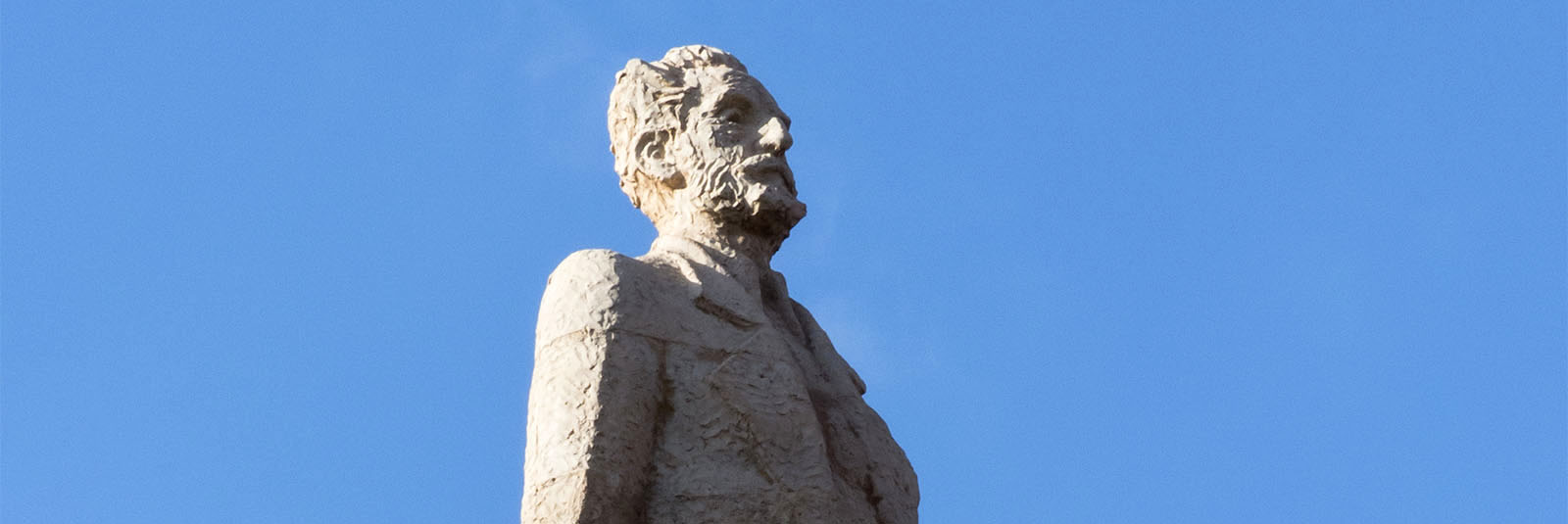 Sehenswürdigkeiten Fuerteventuras: Tindaya – Miguel de Unamuno Denkmal Montaña Quemada