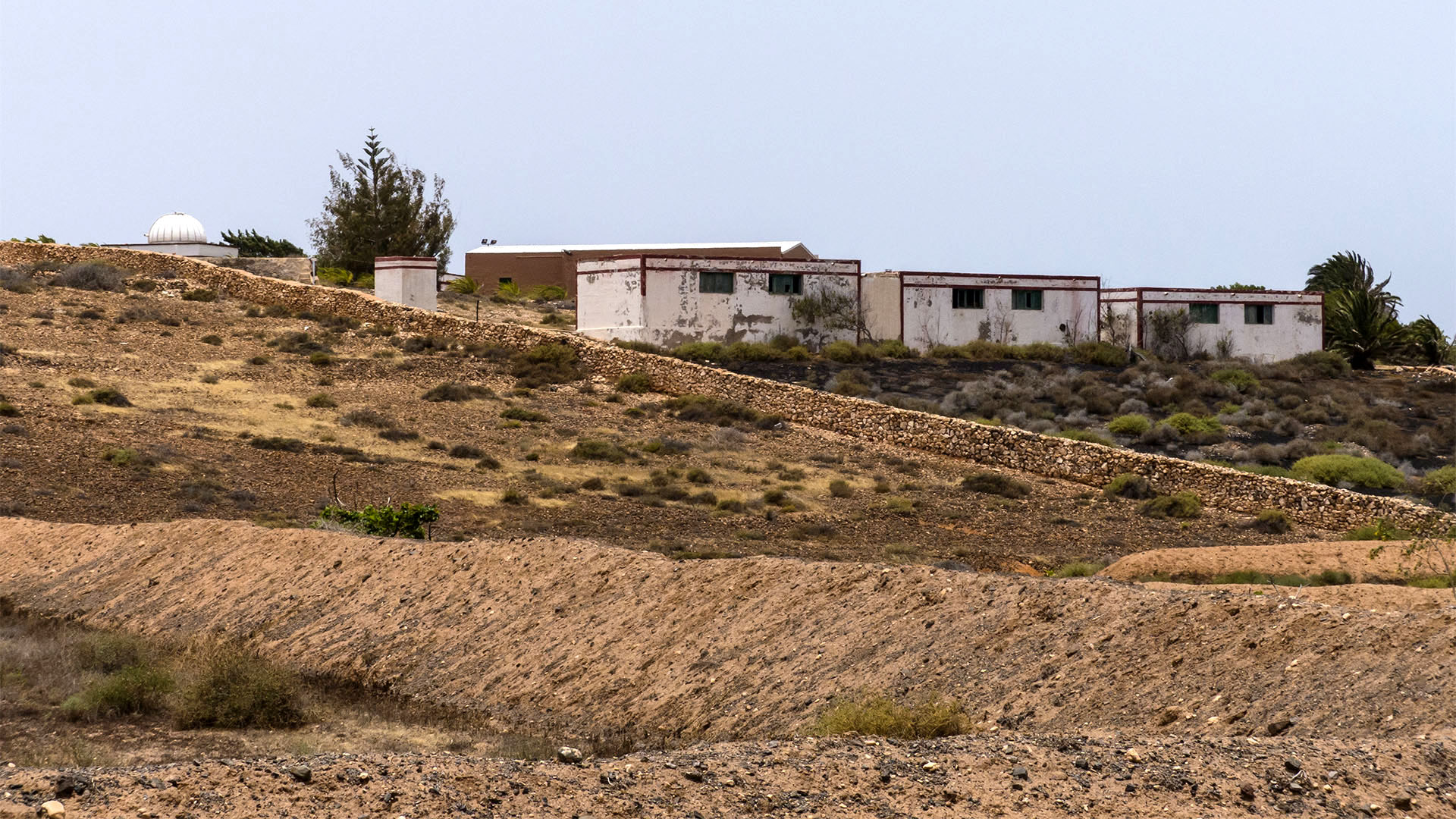 Sehenswürdigkeiten Fuerteventuras: Tefía – Observatorium und Franco Barracken