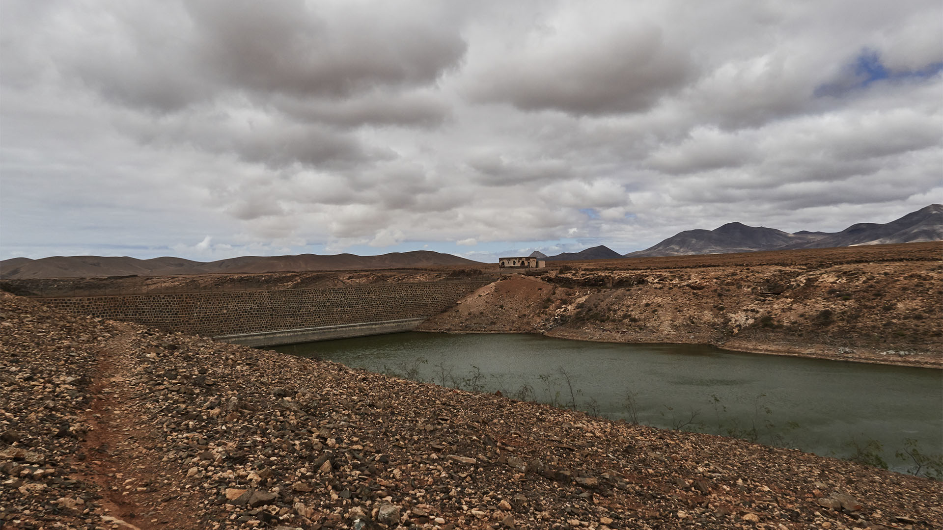 Der Staudamm Embalse de Los Molinos Fuerteventura.
