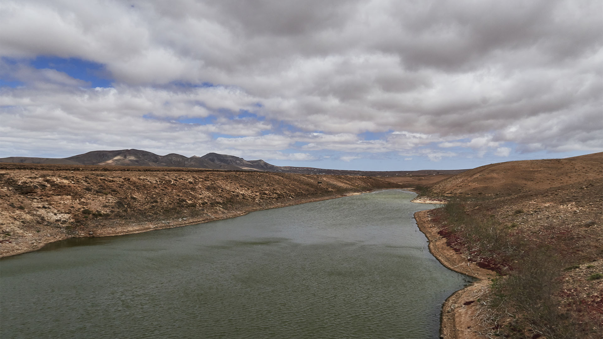 Der Staudamm Embalse de Los Molinos Fuerteventura.