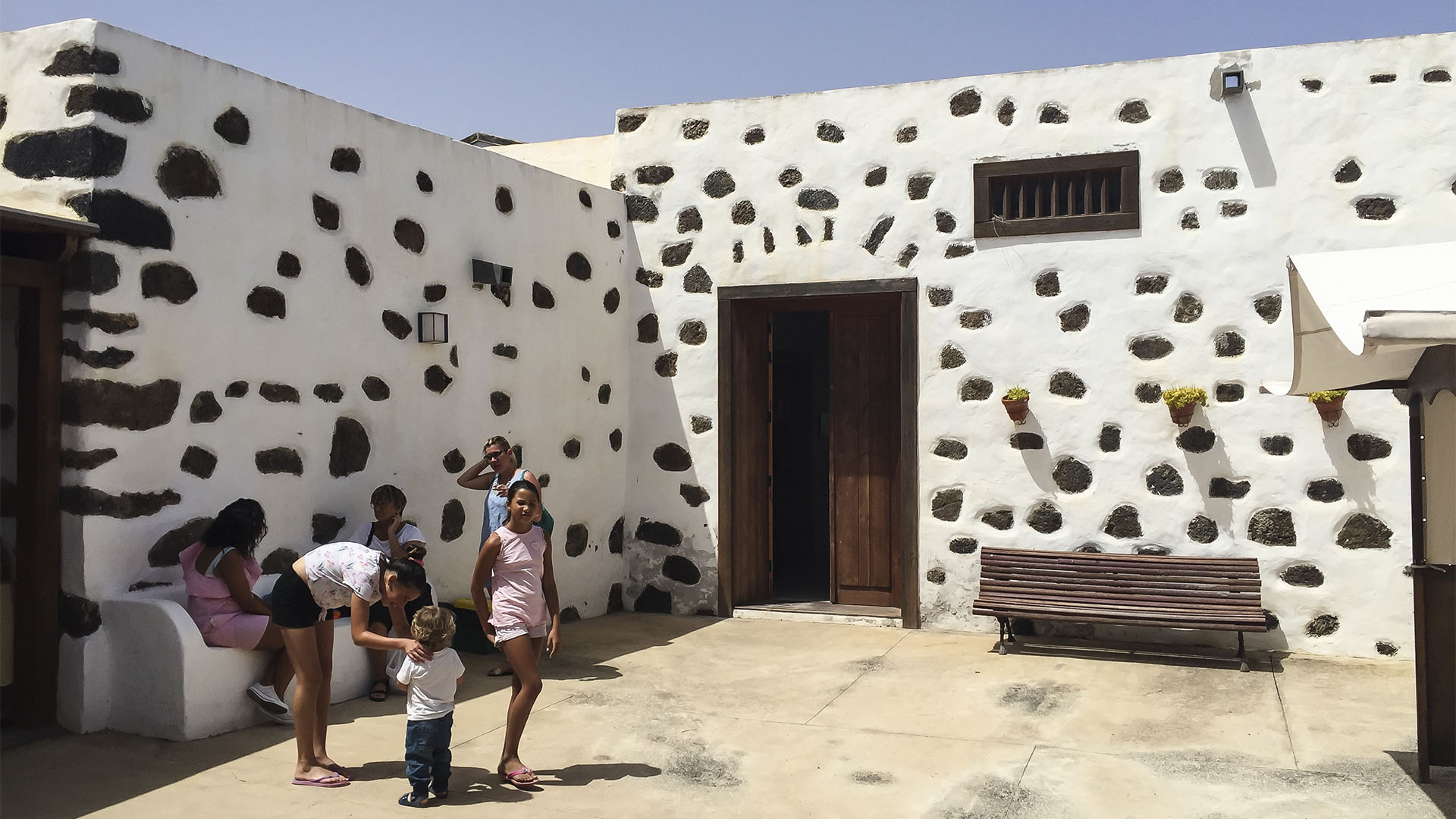 Der Ort La Oliva Fuerteventura: Der Mercado de los Tradiciones in der Casa de Coronel.