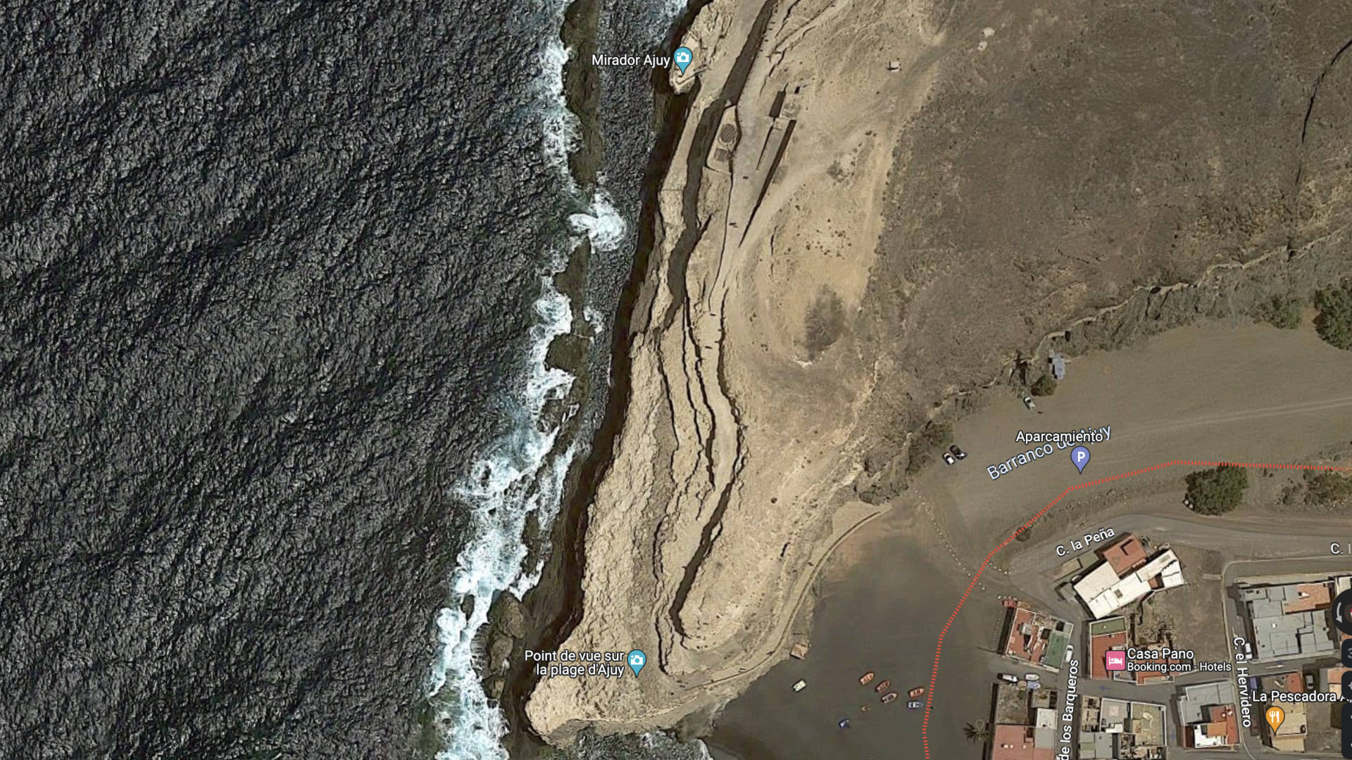 Tablero del Puerto Ajuy – die Spuren des Muschelkalk Abbaus. (© Google Earth, Google LLC)