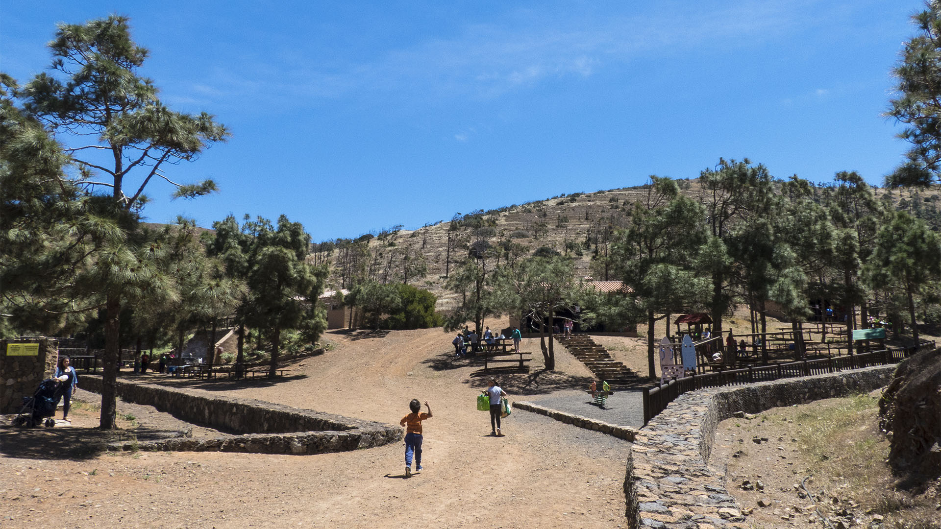 Sehenswürdigkeiten Fuerteventuras: Betancuria – Castillo de Lara area recreativa Betancuria