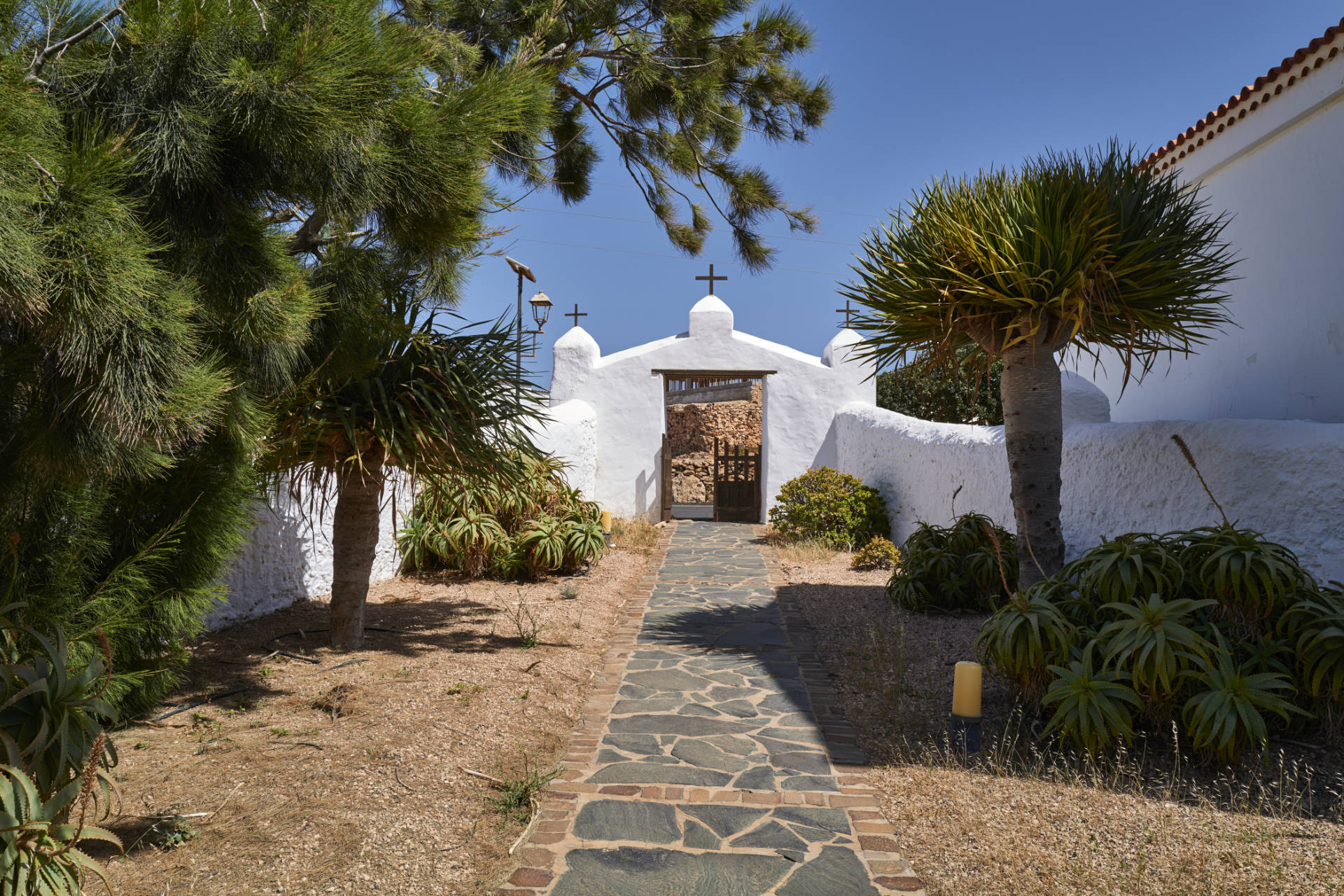 Ermita Fray Andrés La Ampuyenta.