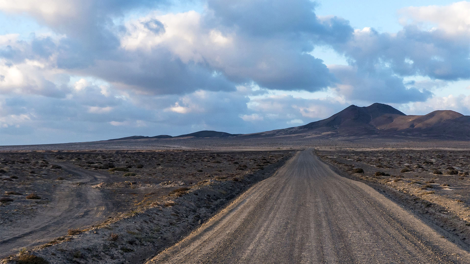 Die Piste zum Faro y Punta Pesebre und Caleta de la Madera Jandía Fuerteventura.