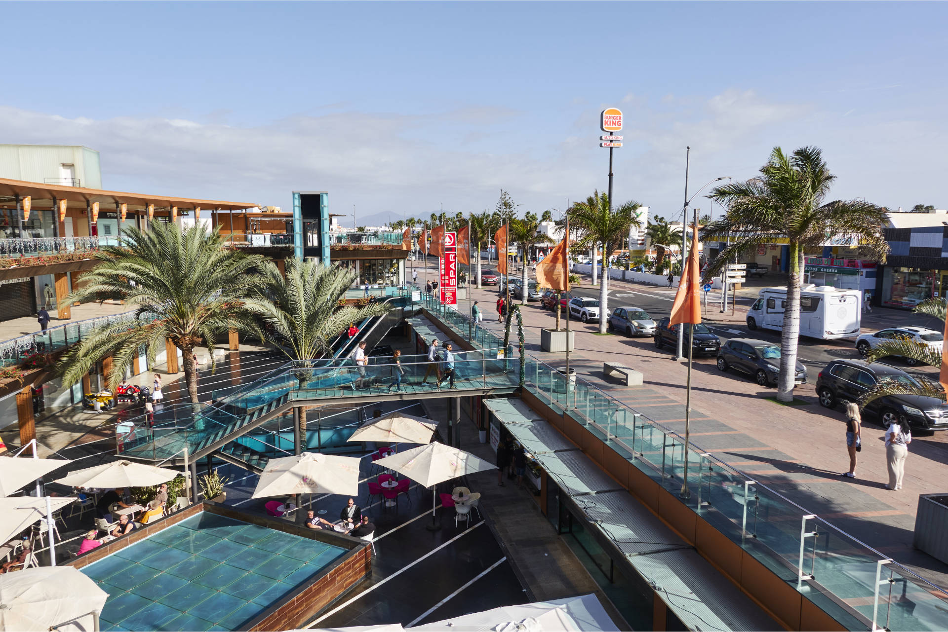 Las Palmeras Shopping Center Av. Ntra. Señora del Carmen Corralejo Fuerteventura.
