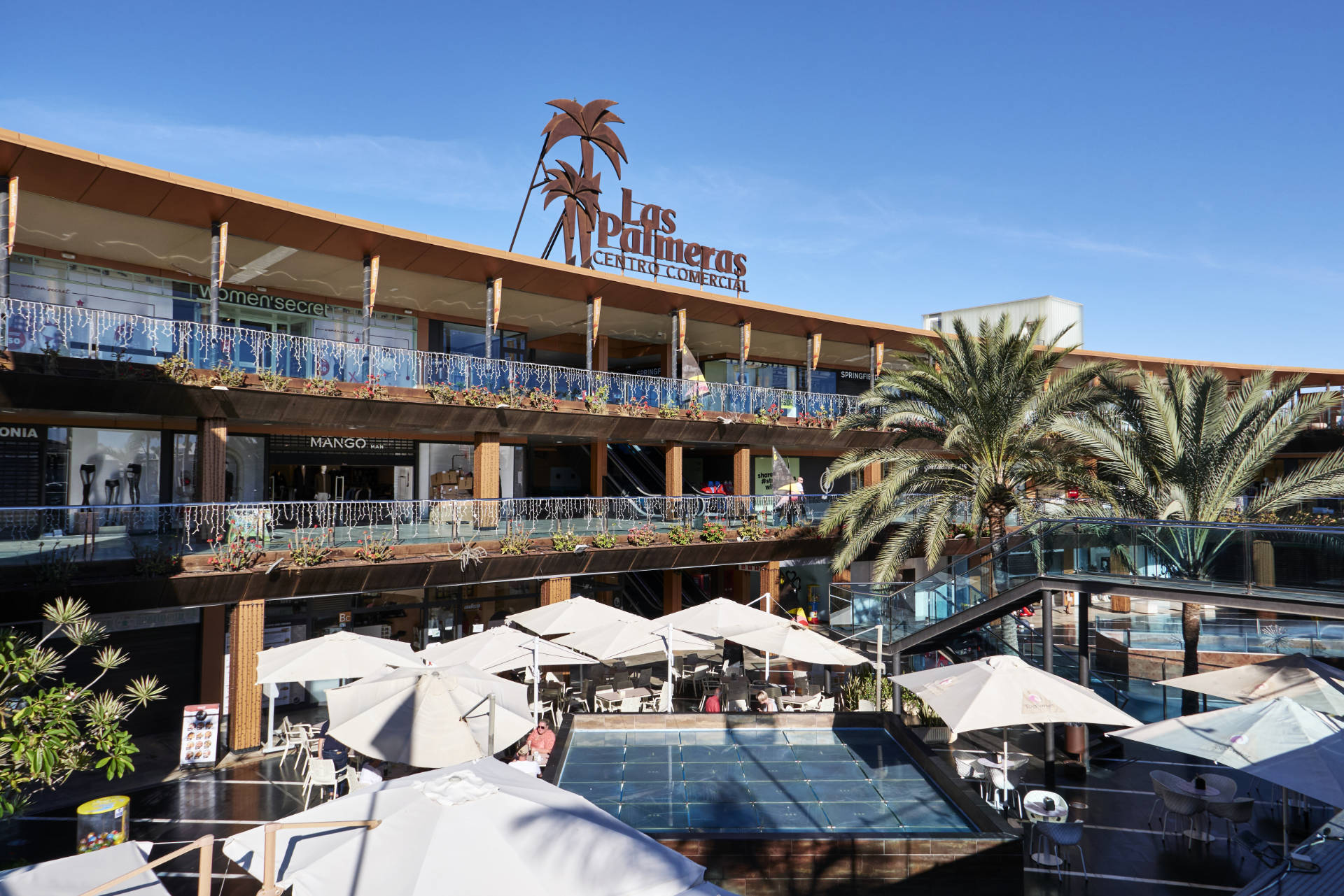 Las Palmeras Shopping Center Corralejo Fuerteventura.