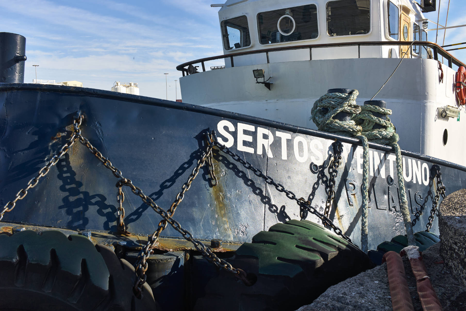 Der Hafen Schlepper Sertosa Veintiuno im Hafen von Puerto del Rosario Fuerteventura.