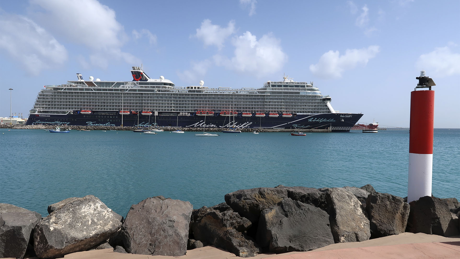 Hafen Puerto del Rosario Fuerteventura Meinschiff 1 TUI.
