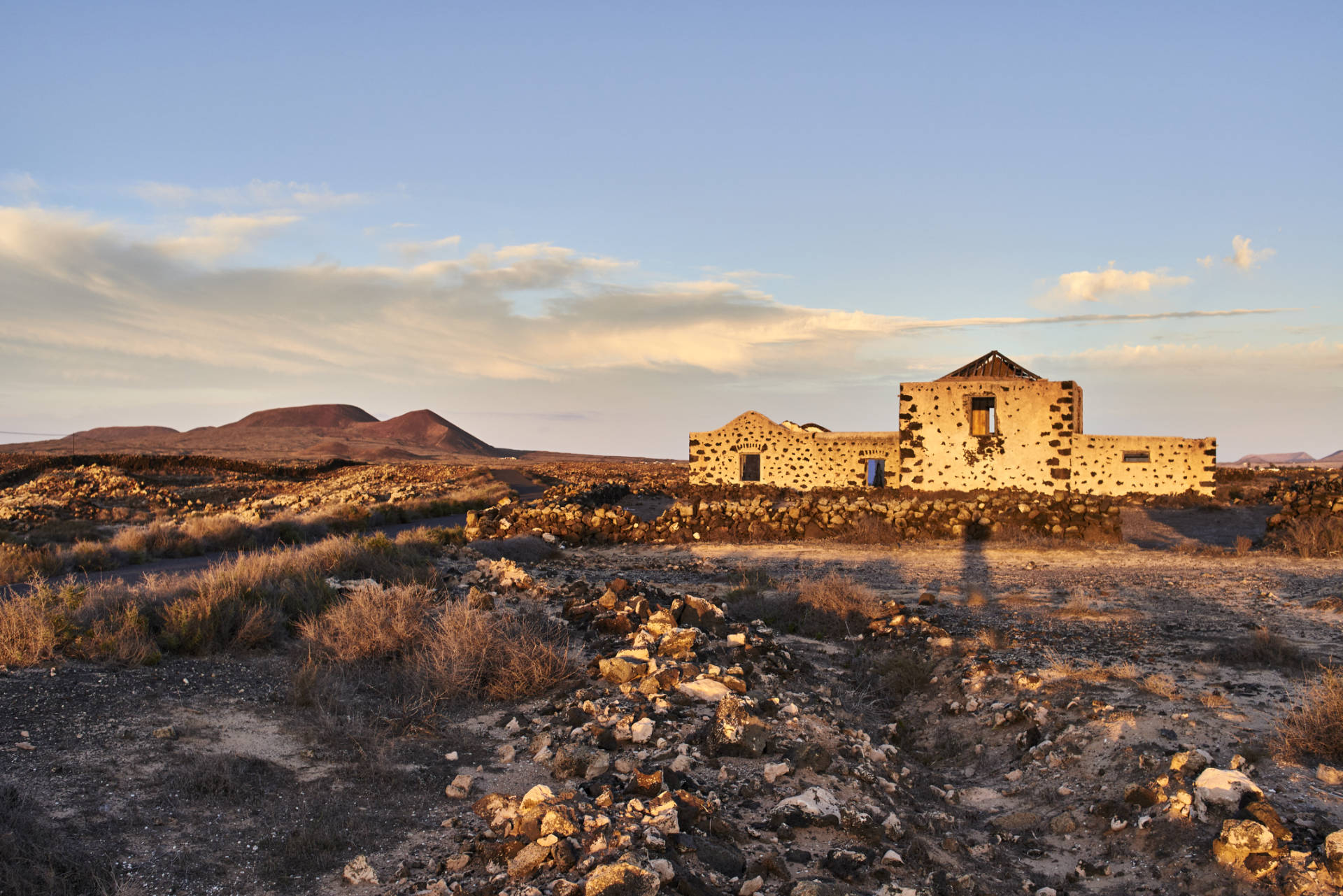 La Casa de la Costilla des Cabrera Manrique de Lara 2014, bevor sie von Vandalen mit Graffiti beschmiert wurde.