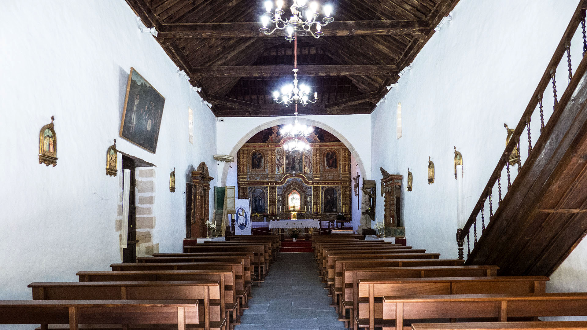 Iglesia de la Virgen de la Peña in Vega de Río Palmas