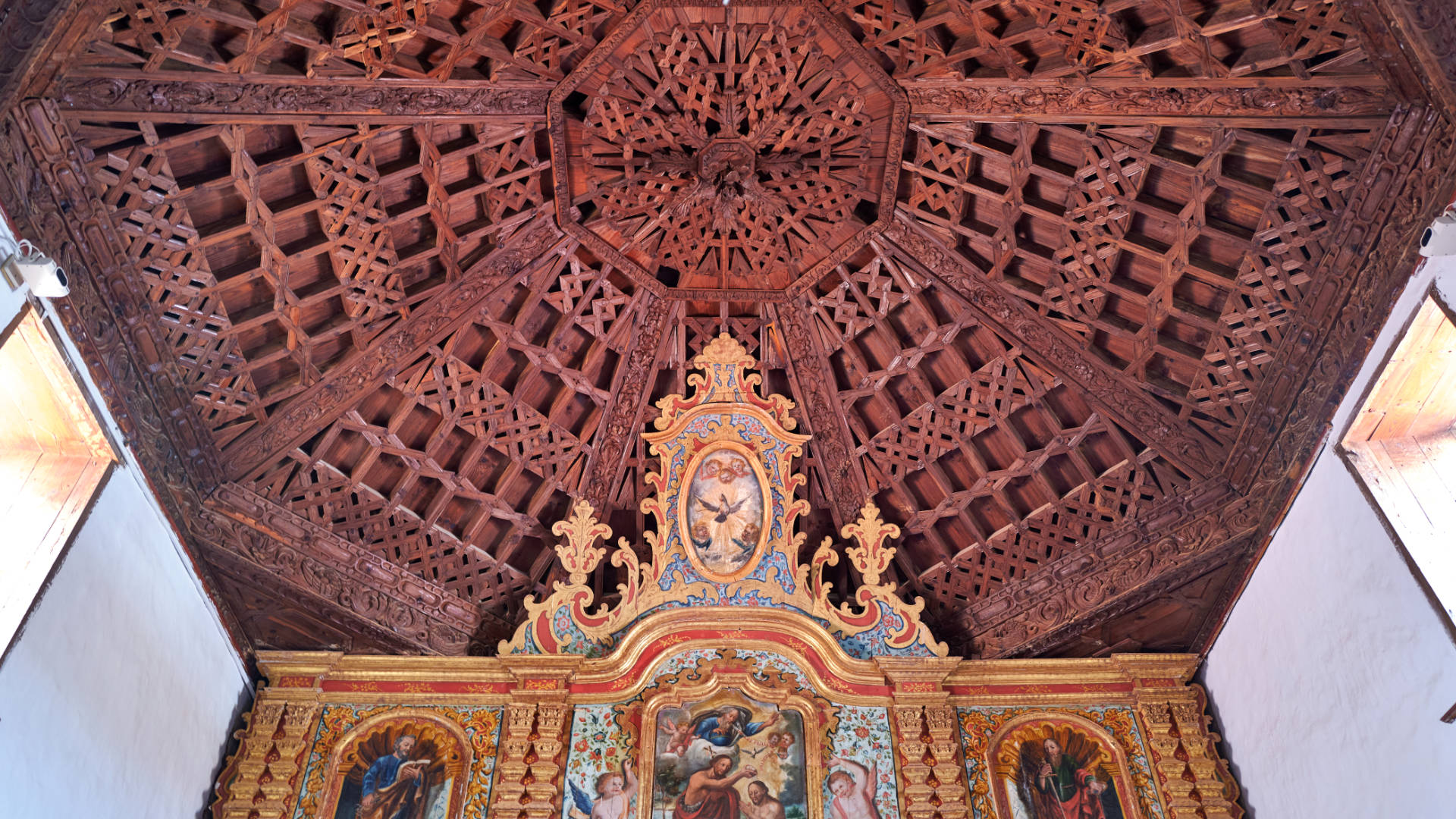 Iglesia de la Virgen de la Peña in Vega de Río Palmas