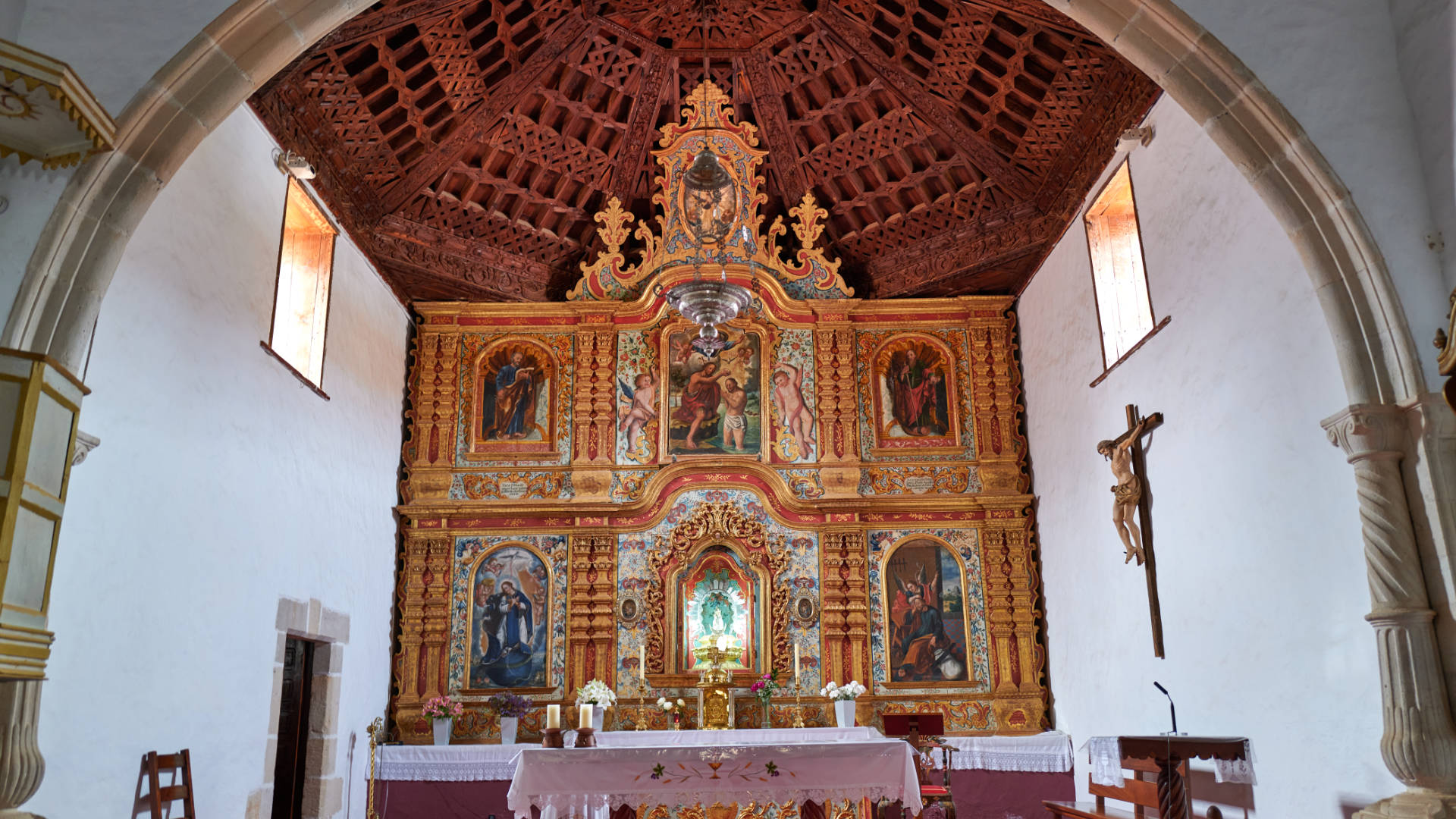 Iglesia de la Virgen de la Peña in Vega de Río Palmas