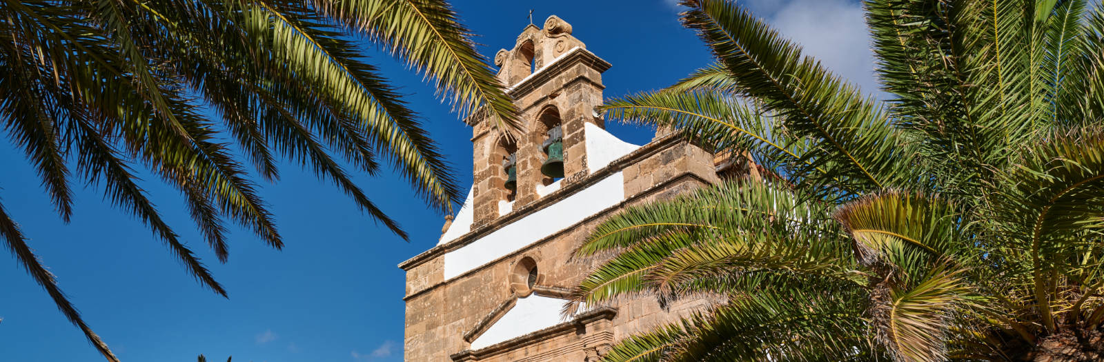Iglesia de la Virgen de la Peña in Vega de Río Palmas