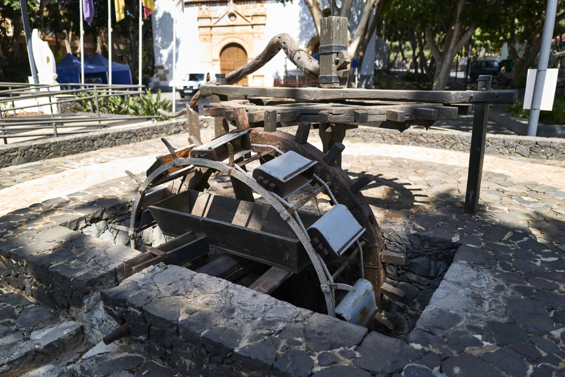 Der historischen Schöpfbrunnen im Casco von Pájara Fuerteventura.