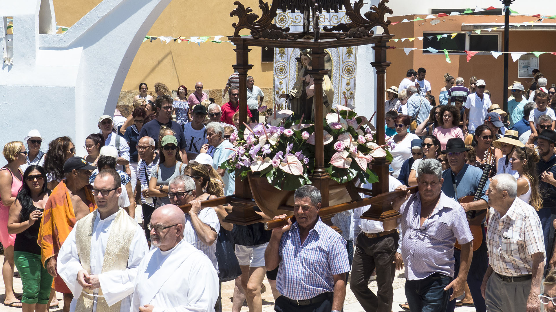 Die Fiesta Nuestra Señora del Carmen Corralejo Fuerteventura.