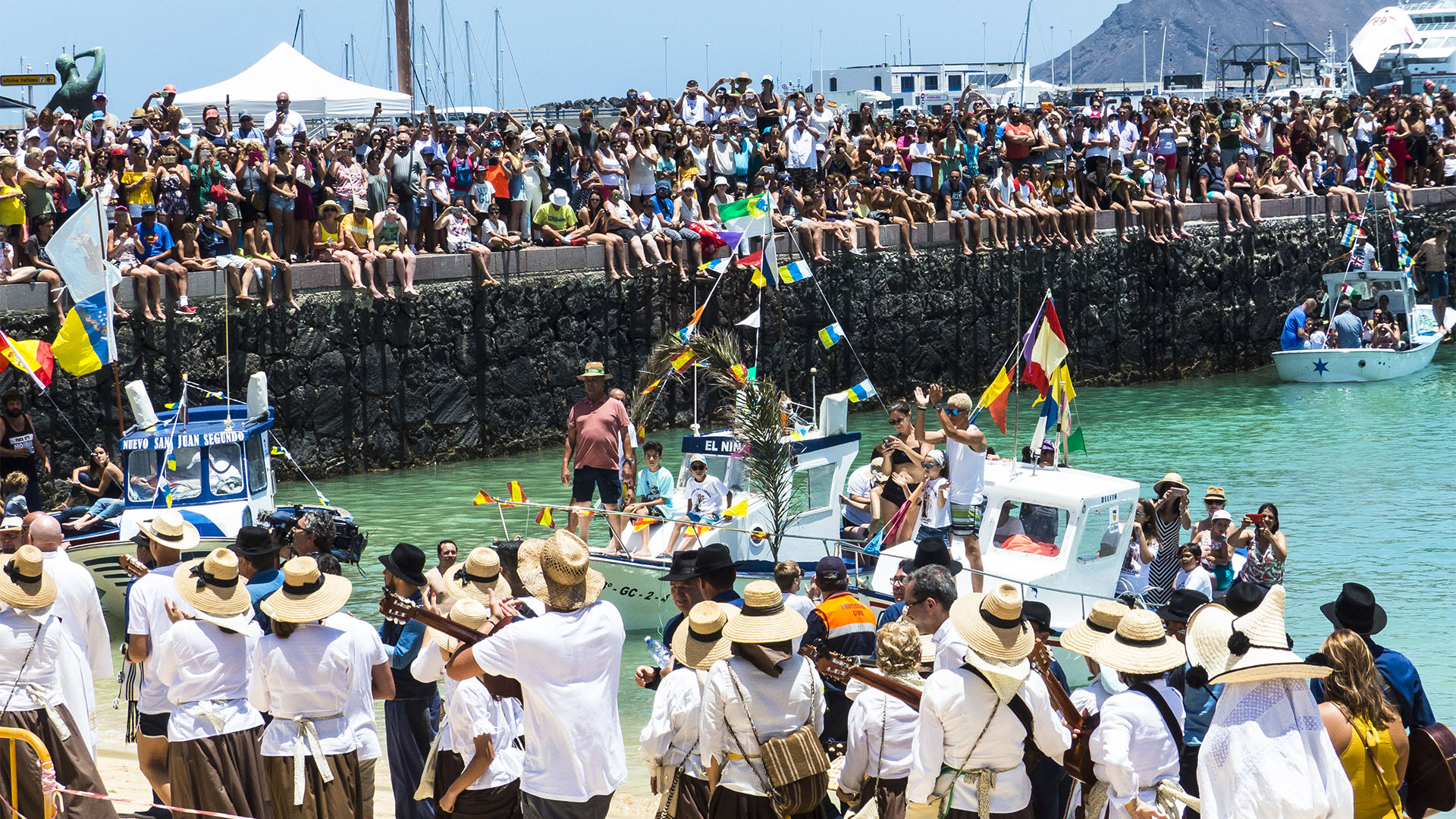 Die Fiesta Nuestra Señora del Carmen Corralejo Fuerteventura.