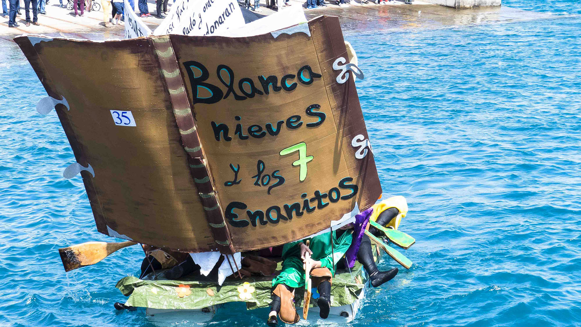 Karneval auf Fuerteventura: Puerto del Rosario Regata de Achipenco.