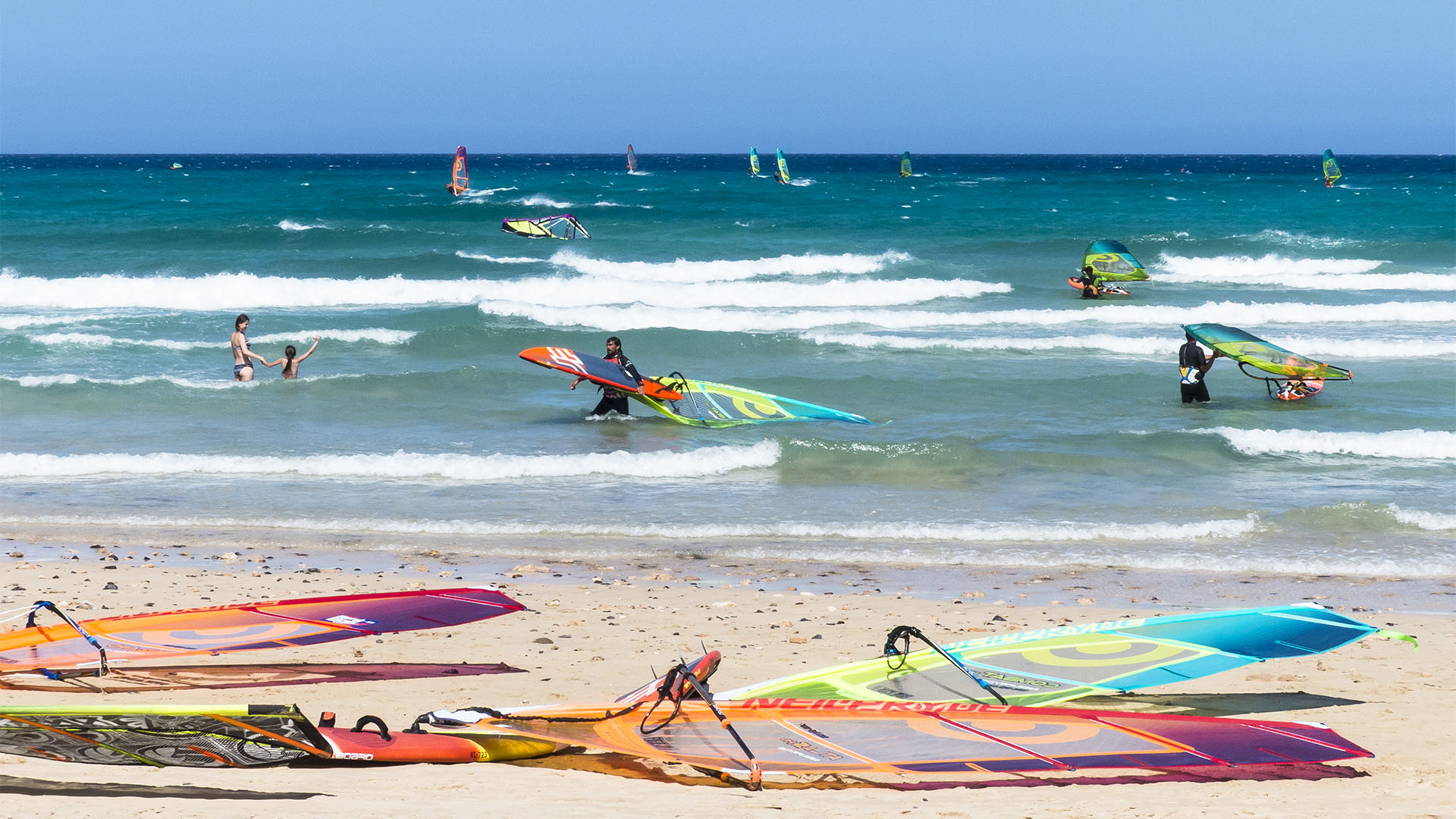 Sportveranstaltungen auf Fuerteventura: Kite + Windsurf WM Sotavento.