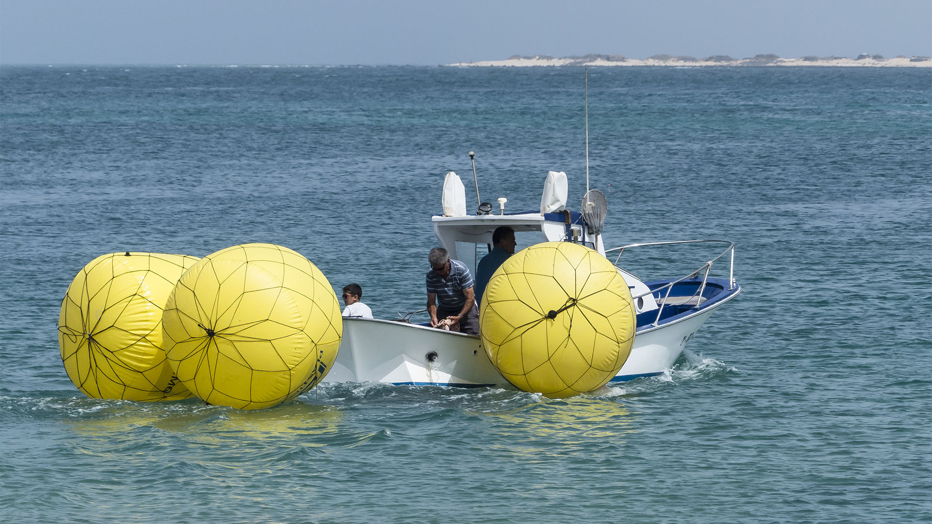 Sportveranstaltungen auf Fuerteventura: Corralejo Regata de Vela Latina.