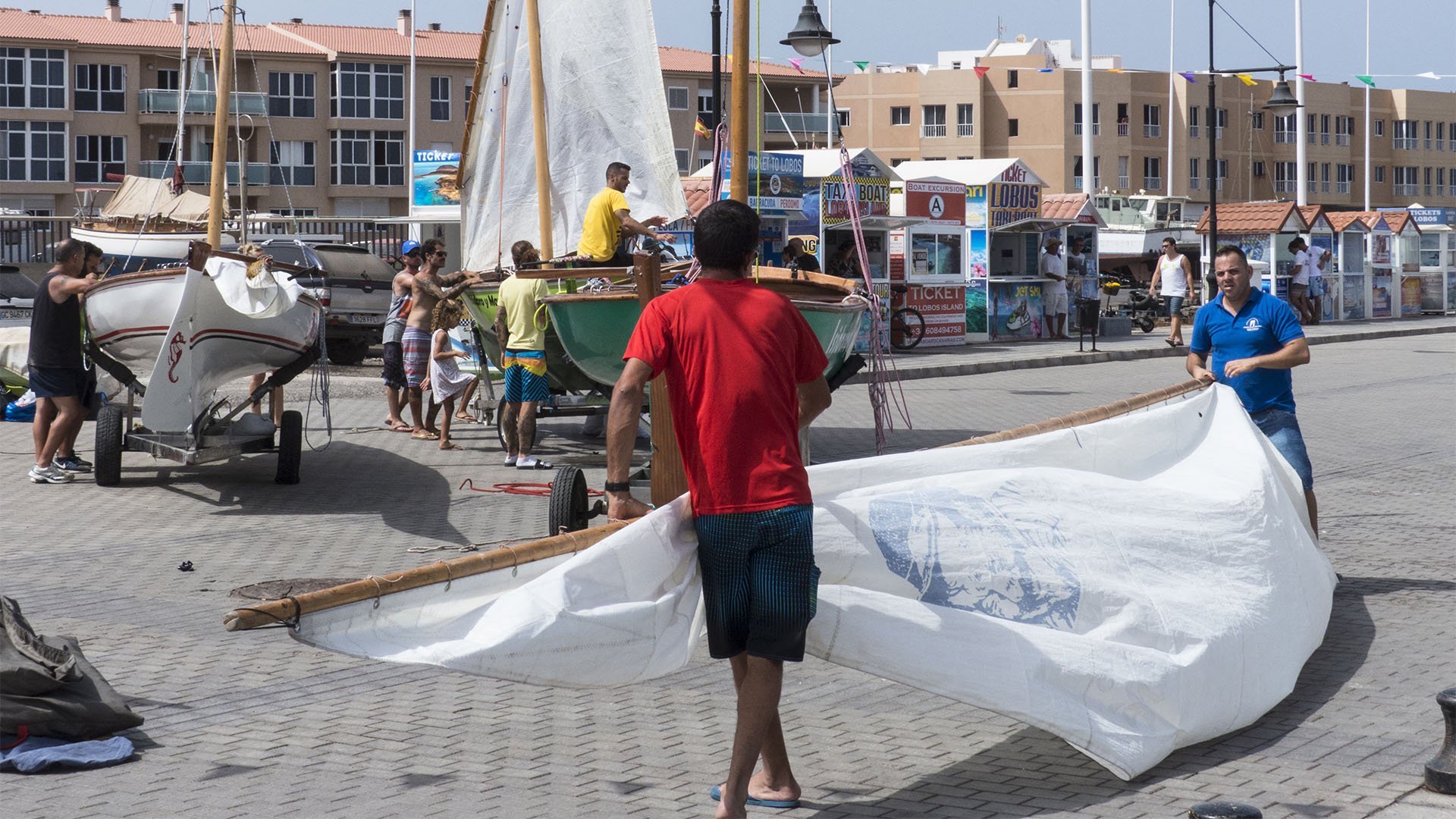 Sportveranstaltungen auf Fuerteventura: Corralejo Regata de Vela Latina.