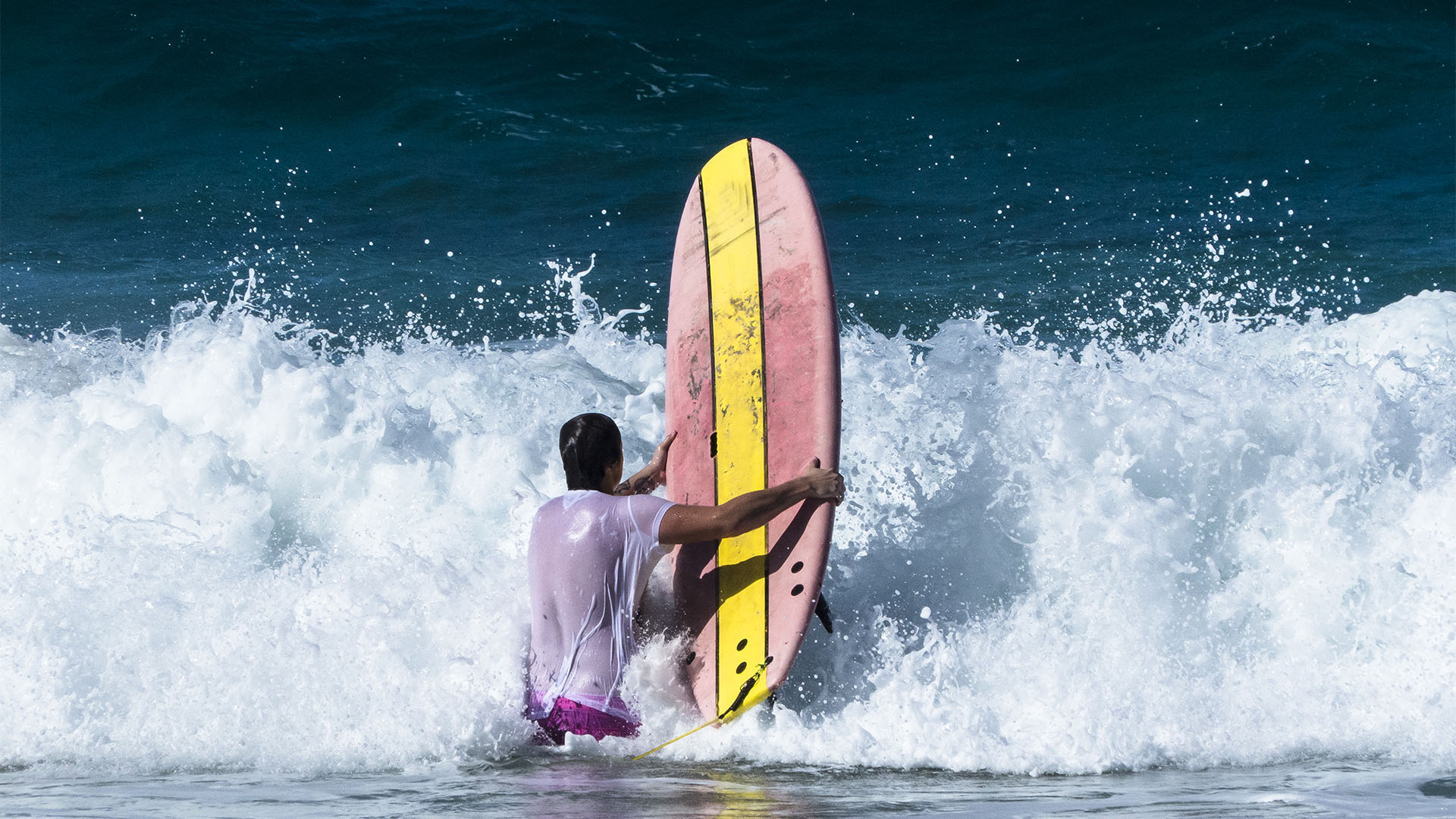 Wellenreiten auf Fuerteventura – das Hawaii Europas.