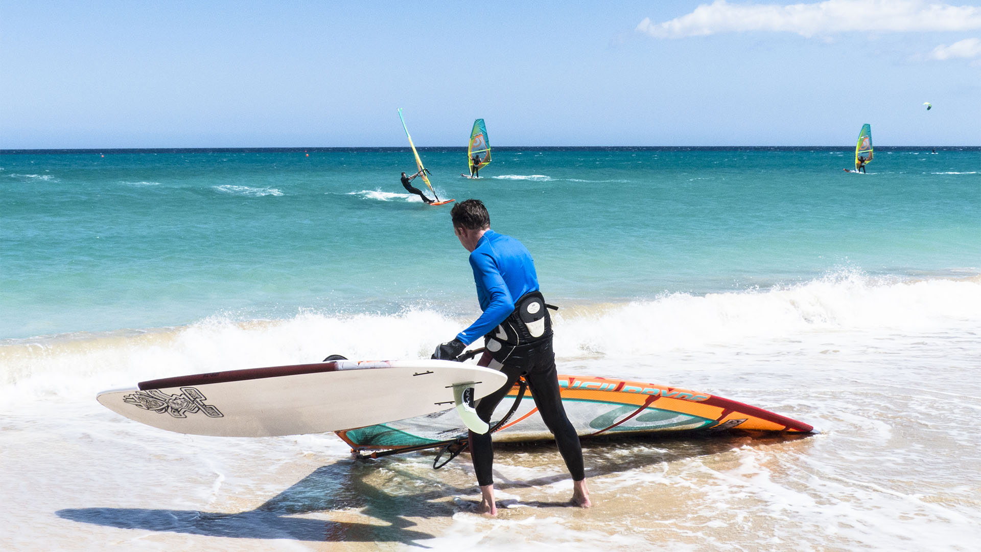 Windsurfen auf Fuerteventura – das Hawaii Europas.